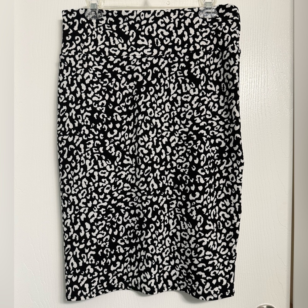 LuLaRoe Leopard Cassie Pencil Skirt (L)